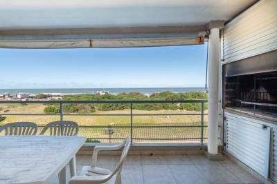 Departamento en alquiler en Pinamar. 4 ambientes, 2 ba&ntilde;os y capacidad de 1 a 7 personas. 