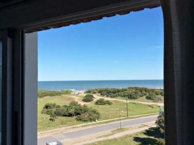 Departamento en alquiler en Pinamar. 1 ambientes, 1 baño y capacidad de 1 a 4 personas. A 150 m de la playa