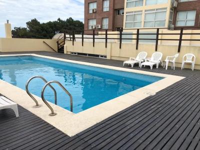 Departamento en alquiler en Pinamar. 1 ambientes, 1 baño y capacidad de 1 a 4 personas. A 150 m de la playa