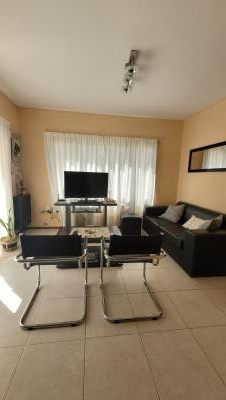 Departamento en alquiler en Pinamar. 3 ambientes, 2 baños y capacidad de 2 a 5 personas. 