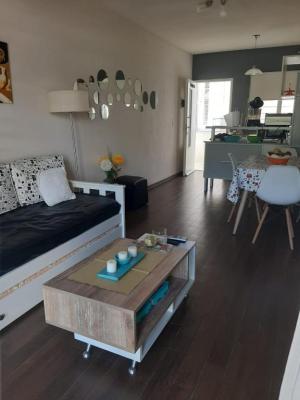 Departamento en alquiler en Pinamar. 2 ambientes, 1 baño y capacidad de 2 a 4 personas. 