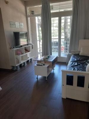 Departamento en alquiler en Pinamar. 2 ambientes, 1 baño y capacidad de 2 a 4 personas. 