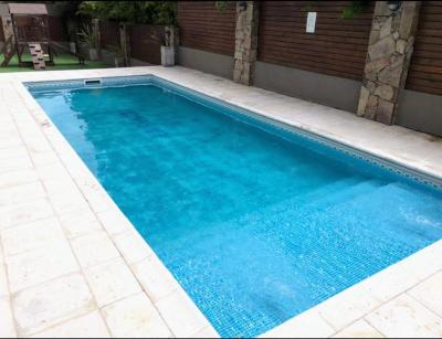 Departamento en alquiler en Pinamar. 1 ambientes, 1 baño y capacidad de 1 a 2 personas. A 50 m del centro