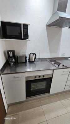 Departamento en alquiler en Pinamar. 1 ambientes, 1 baño y capacidad de 2 a 4 personas. 